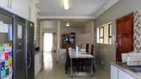 Kitchen - 28 square meters of property in Clubview