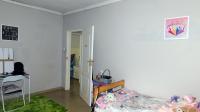 Bed Room 3 - 24 square meters of property in Clubview