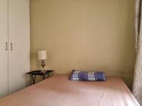 Bed Room 1 - 11 square meters of property in Honey Park