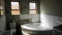 Bathroom 1 - 9 square meters of property in Tsakane