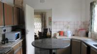 Kitchen - 17 square meters of property in West Village