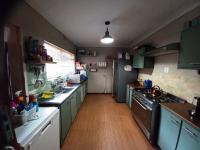 Kitchen - 14 square meters of property in South Crest