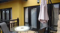 Balcony - 25 square meters of property in Glen Erasmia Boulevard