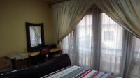 Bed Room 2 - 18 square meters of property in Glen Erasmia Boulevard