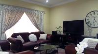 Lounges - 18 square meters of property in Glen Erasmia Boulevard