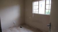 Bed Room 1 - 9 square meters of property in Castleview