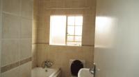 Bathroom 1 - 5 square meters of property in Castleview