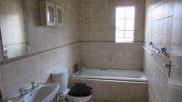 Main Bathroom - 20 square meters of property in Castleview