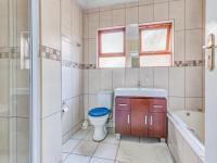 Bathroom 3+ of property in Bryanston