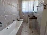 Bathroom 1 of property in Uvongo