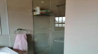 Bathroom 1 of property in Emalahleni (Witbank) 