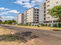 2 Bedroom 2 Bathroom Flat/Apartment to Rent for sale in Hatfield