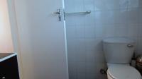 Bathroom 1 - 11 square meters of property in Whitney Gardens