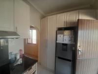 Kitchen of property in Umlazi