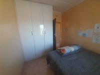 Bed Room 1 of property in Umlazi