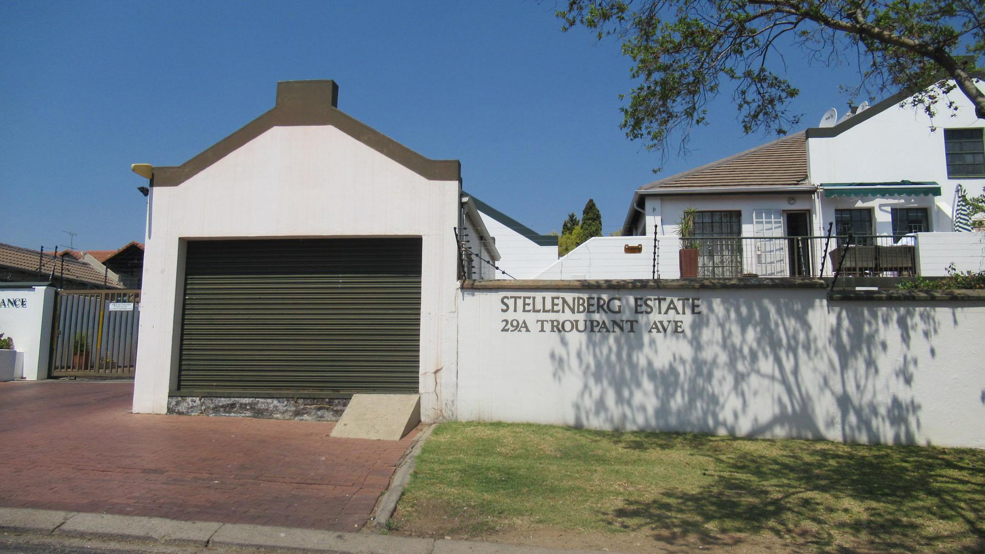 Front View of property in Bryanston