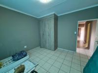 Bed Room 1 of property in Lydenburg