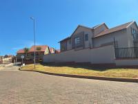 3 Bedroom 2 Bathroom House for Sale for sale in Bloemfontein