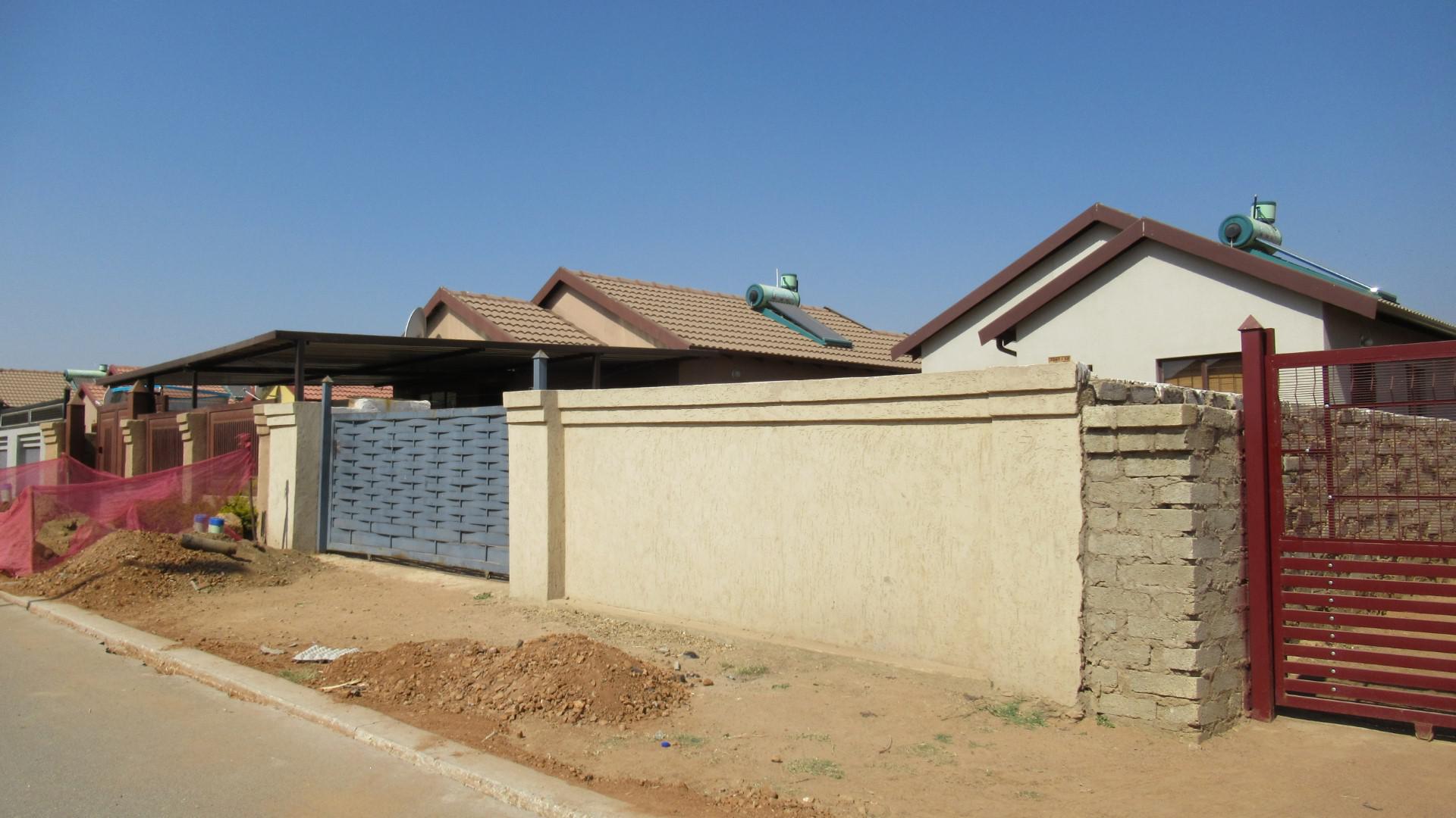 Front View of property in Soshanguve East