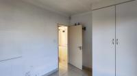 Bed Room 1 - 11 square meters of property in Parkrand