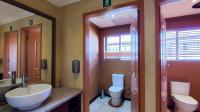 Guest Toilet - 35 square meters of property in Walkerville