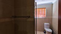 Bathroom 3+ - 132 square meters of property in Walkerville