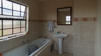 Bathroom 1 - 5 square meters of property in Erand Gardens