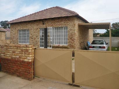 2 Bedroom Simplex for Sale and to Rent For Sale in Randfontein - Home Sell - MR42287