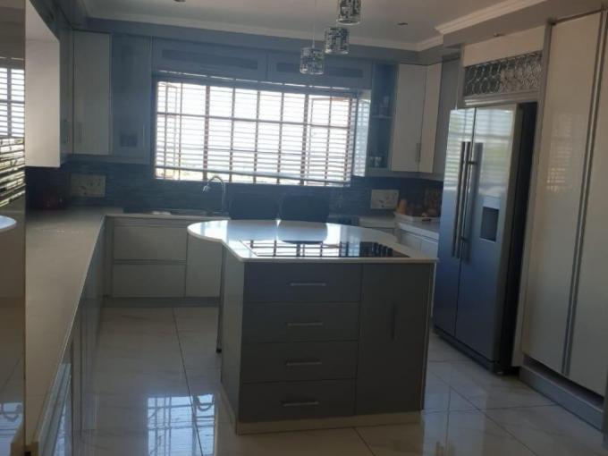 5 Bedroom House for Sale For Sale in Thohoyandou - MR423592