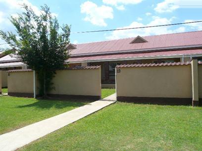 2 Bedroom Simplex for Sale For Sale in Germiston - Private Sale - MR42424