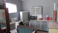 Kitchen - 28 square meters of property in Vaalpark