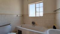 Bathroom 1 - 4 square meters of property in Castleview