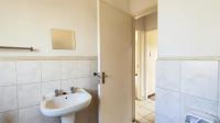 Bathroom 1 - 4 square meters of property in Castleview