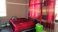 Main Bedroom - 17 square meters of property in Bulwer (Dbn)