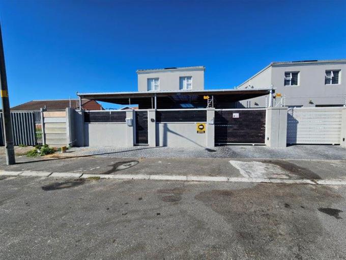 Standard Bank SIE Sale In Execution 4 Bedroom House for Sale in Zeekoei Vlei - MR432825