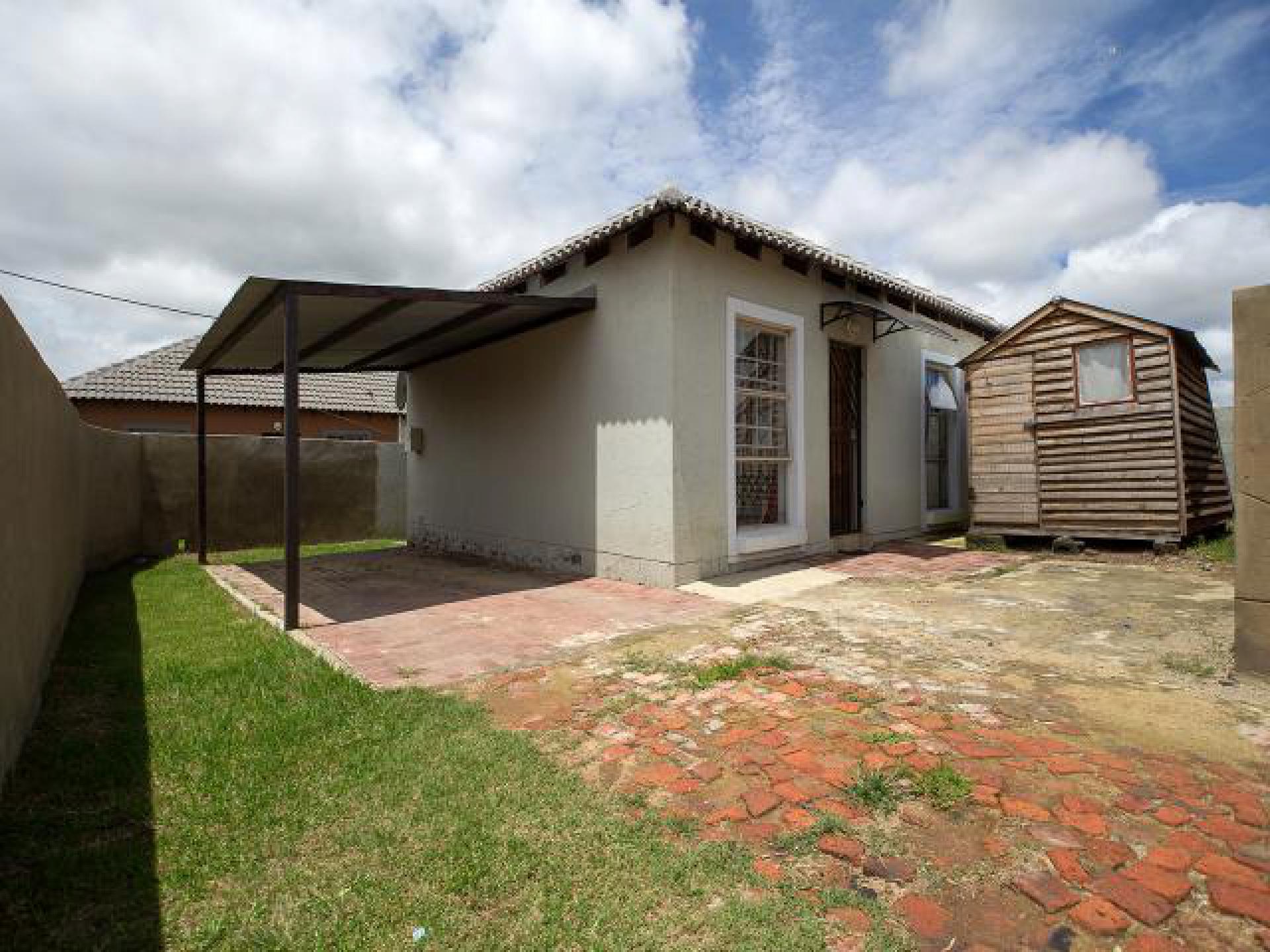 Front View of property in Ermelo