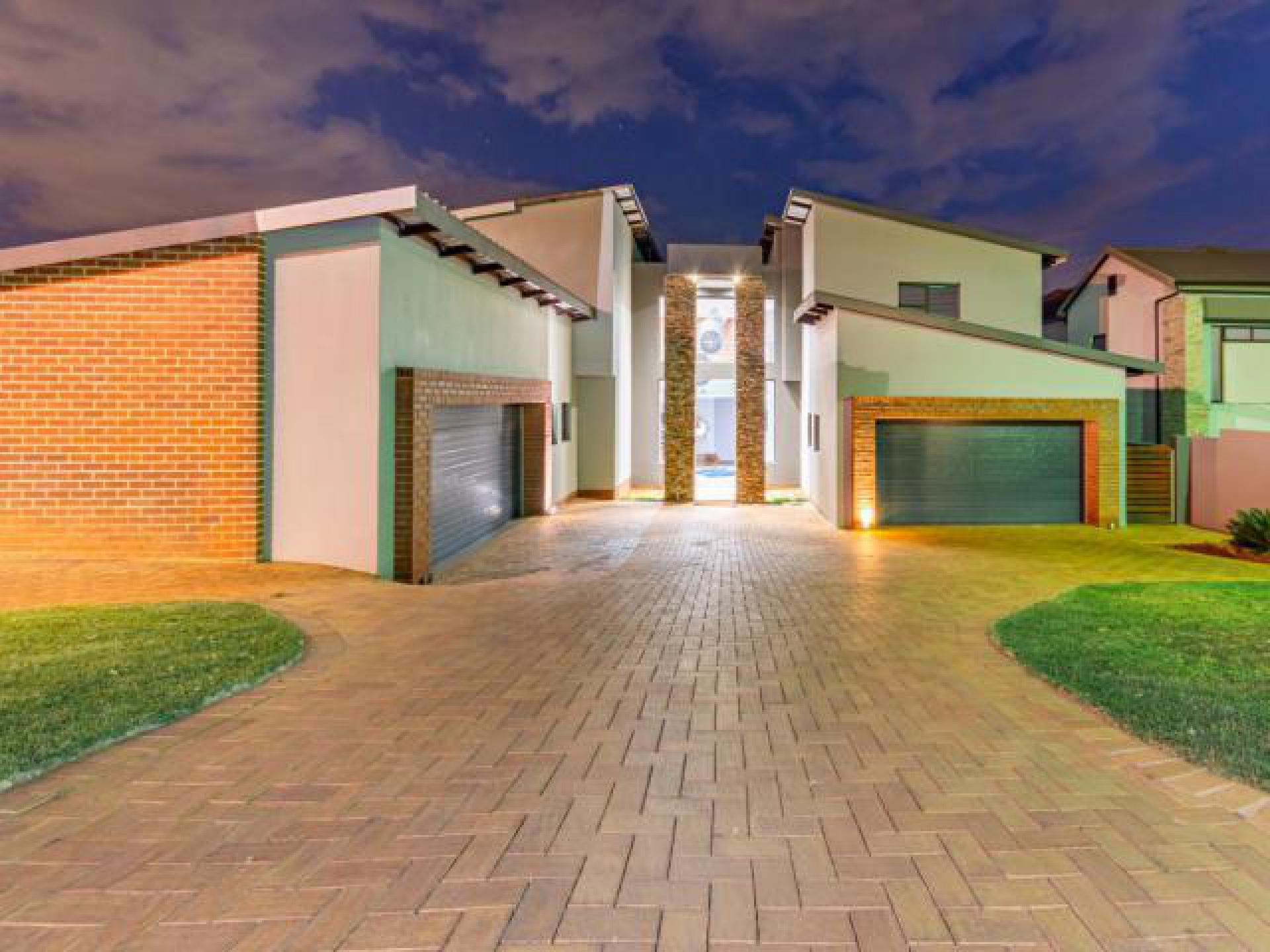 Standard Bank EasySell 5 Bedroom House for Sale in Eye of Af