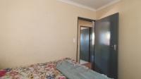 Bed Room 1 - 13 square meters of property in The Orchards