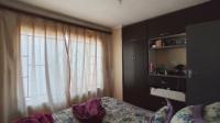 Main Bedroom - 14 square meters of property in The Orchards