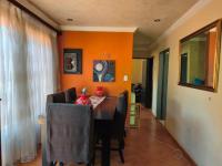 Dining Room - 10 square meters of property in The Orchards