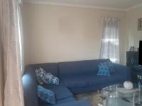 Lounges - 17 square meters of property in Lenasia