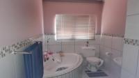 Bathroom 1 of property in Waterval East