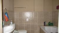 Bathroom 1 - 4 square meters of property in Mountain View