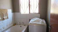 Bathroom 1 - 4 square meters of property in Payneville