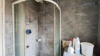 Bathroom 1 - 5 square meters of property in Pomona