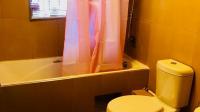 Bathroom 1 - 5 square meters of property in Montclair (Dbn)