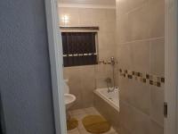 Bathroom 1 - 6 square meters of property in Crystal Park