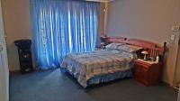 Main Bedroom - 21 square meters of property in Emalahleni (Witbank) 