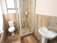 Main Bathroom - 5 square meters of property in Clayville