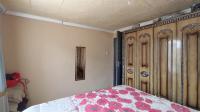 Main Bedroom - 14 square meters of property in Lotus Gardens